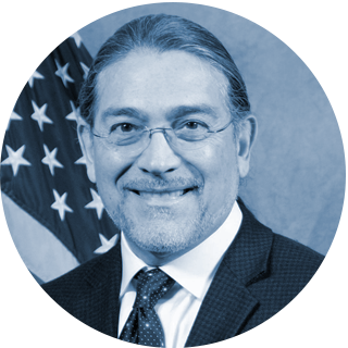 portrait of Robert Santos